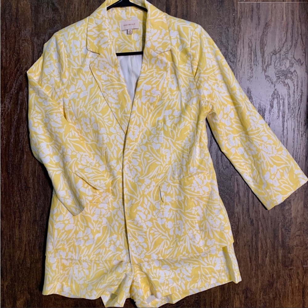 Vici floral blazer shorts set